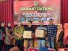 Penyaluran 17 Paket Sembako untuk Warga Terdampak PHK  di Kecamatan Jogonalan