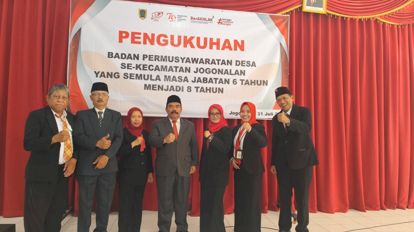 Pengukuhan Badan Permusyawaratan Desa SE-Kecamatan Jogonalan yang semula jabatan 6 Tahun Menjadi 8 Tahun