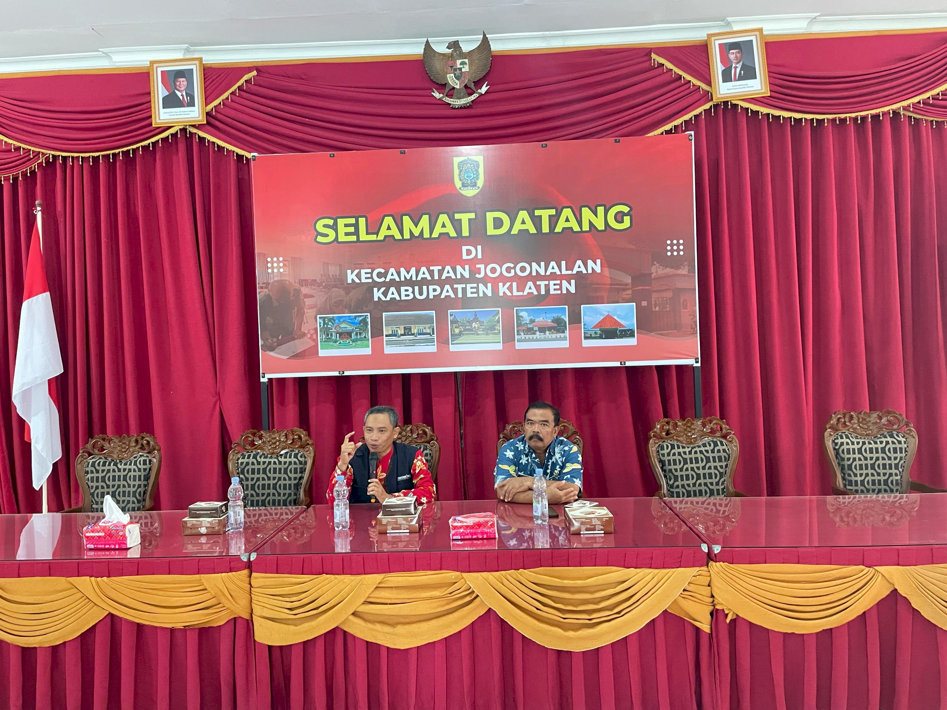 18 Admin Desa Kecamatan Jogonalan Mengikuti Pendampingan PPID